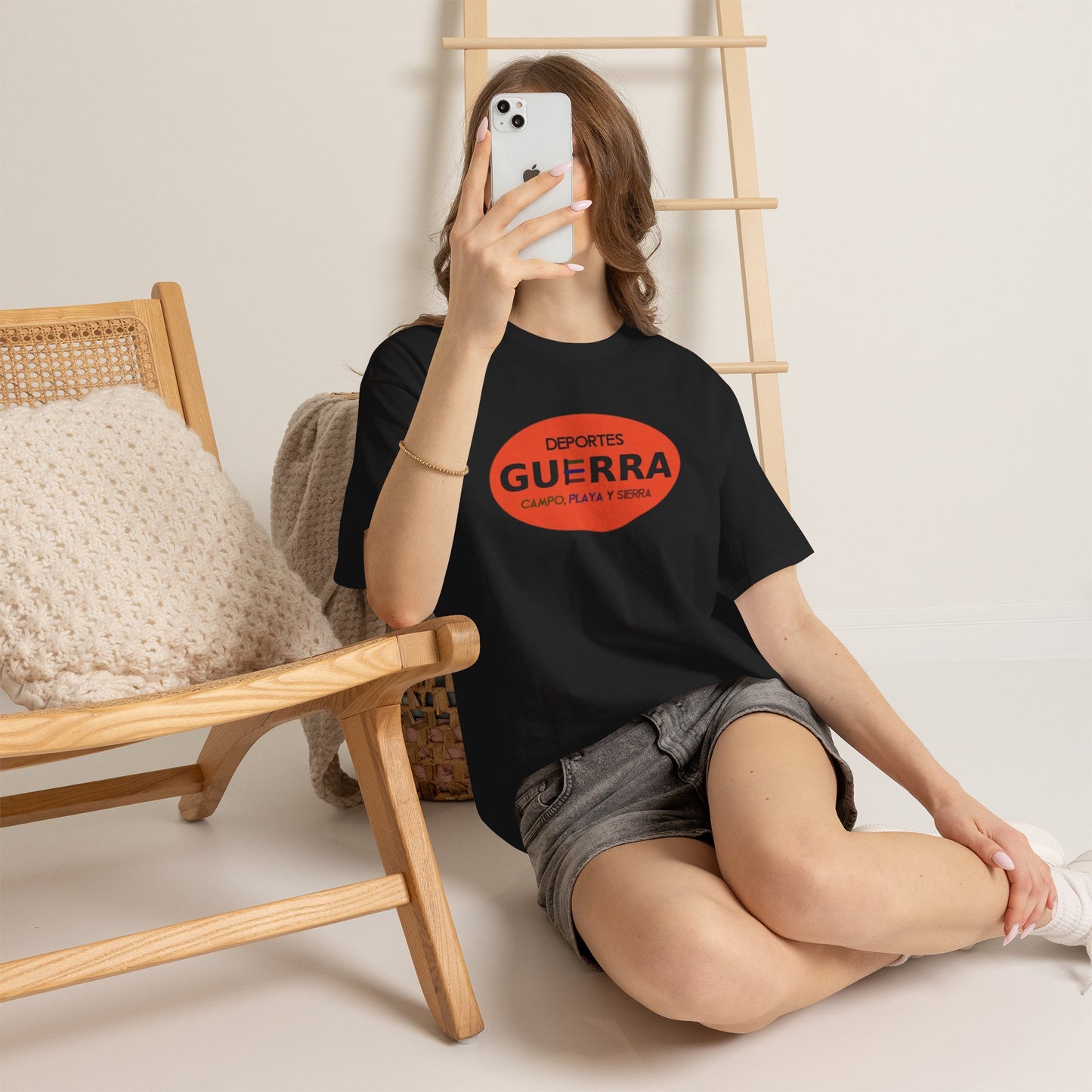 Divertida Camiseta Grafica "Deportes Guerra, Campo, Playa y Sierra" Estilo Unisex